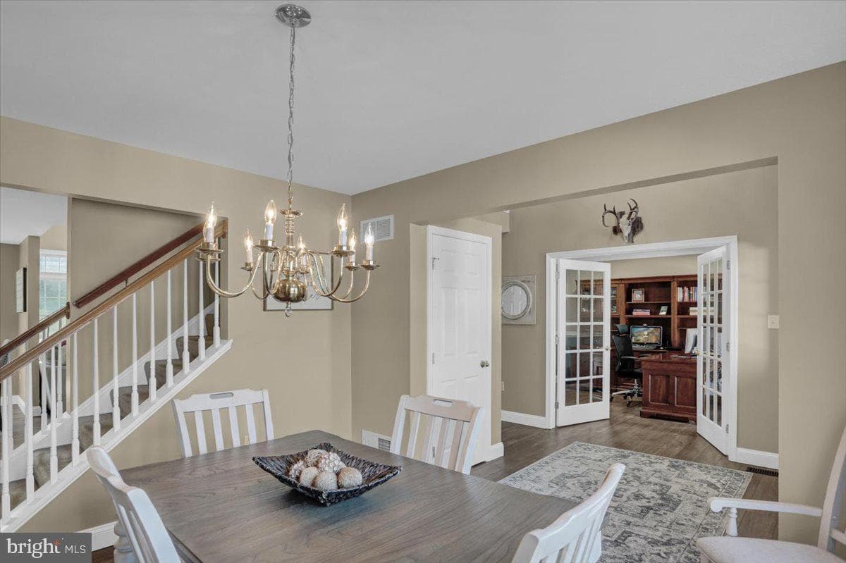 15 Pickwick Place photo 18