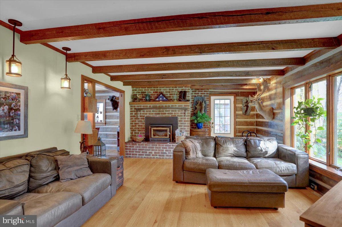 110 Poplar Road photo 3