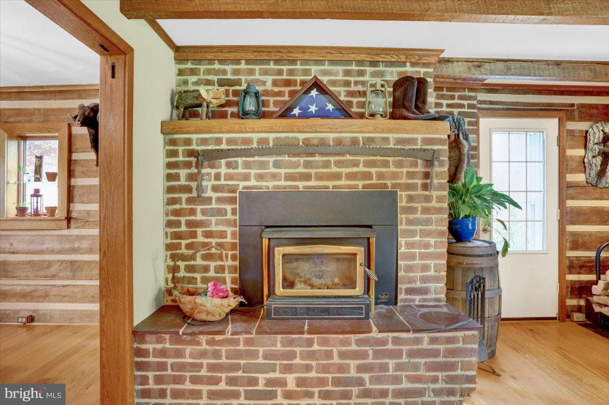 110 Poplar Road photo 5