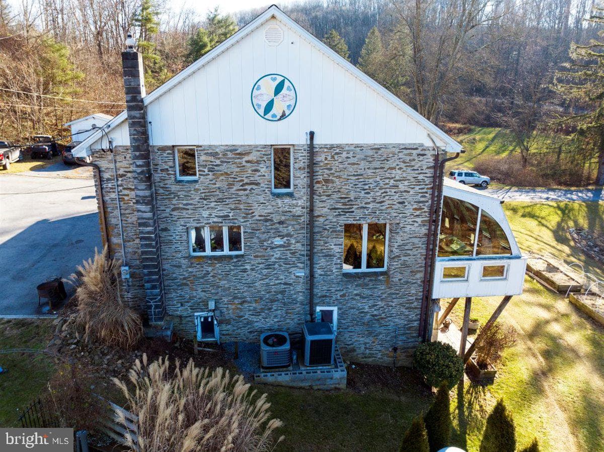 165 Nursery Road photo 4