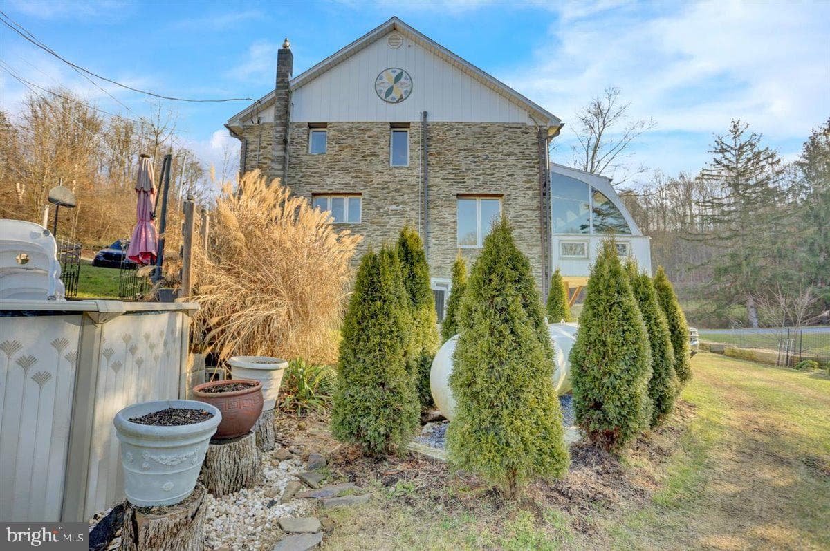 165 Nursery Road photo 41