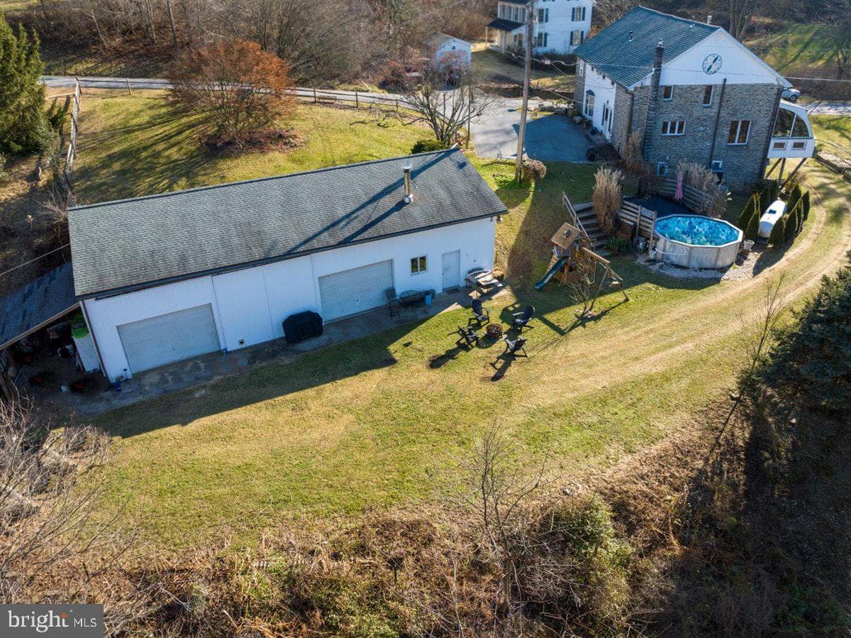 165 Nursery Road photo 43