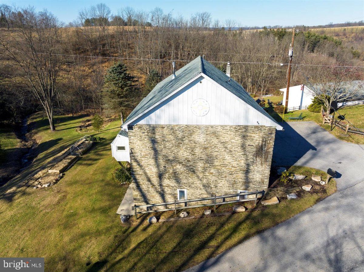 165 Nursery Road photo 48