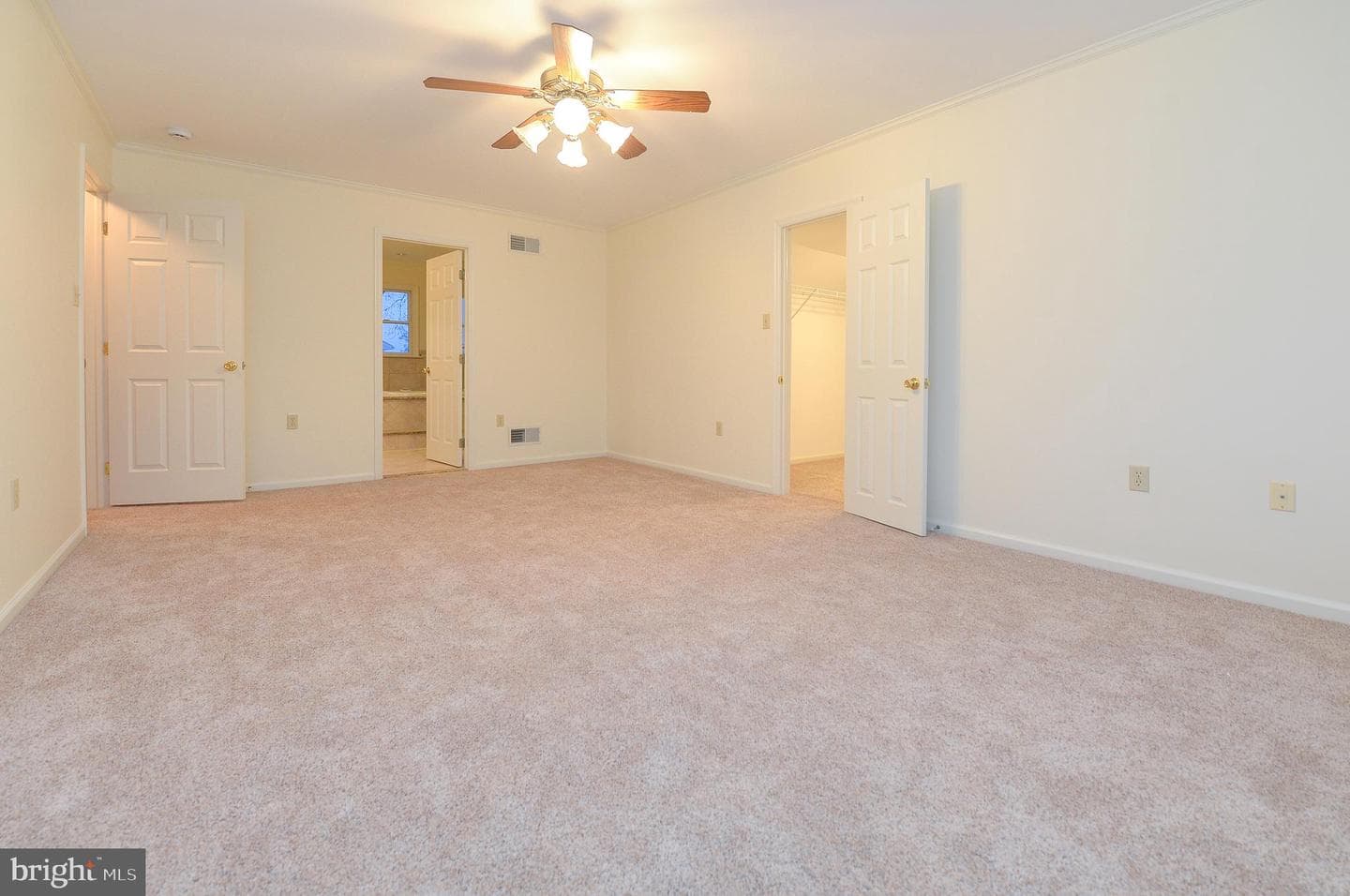 249 Keats Drive photo 21