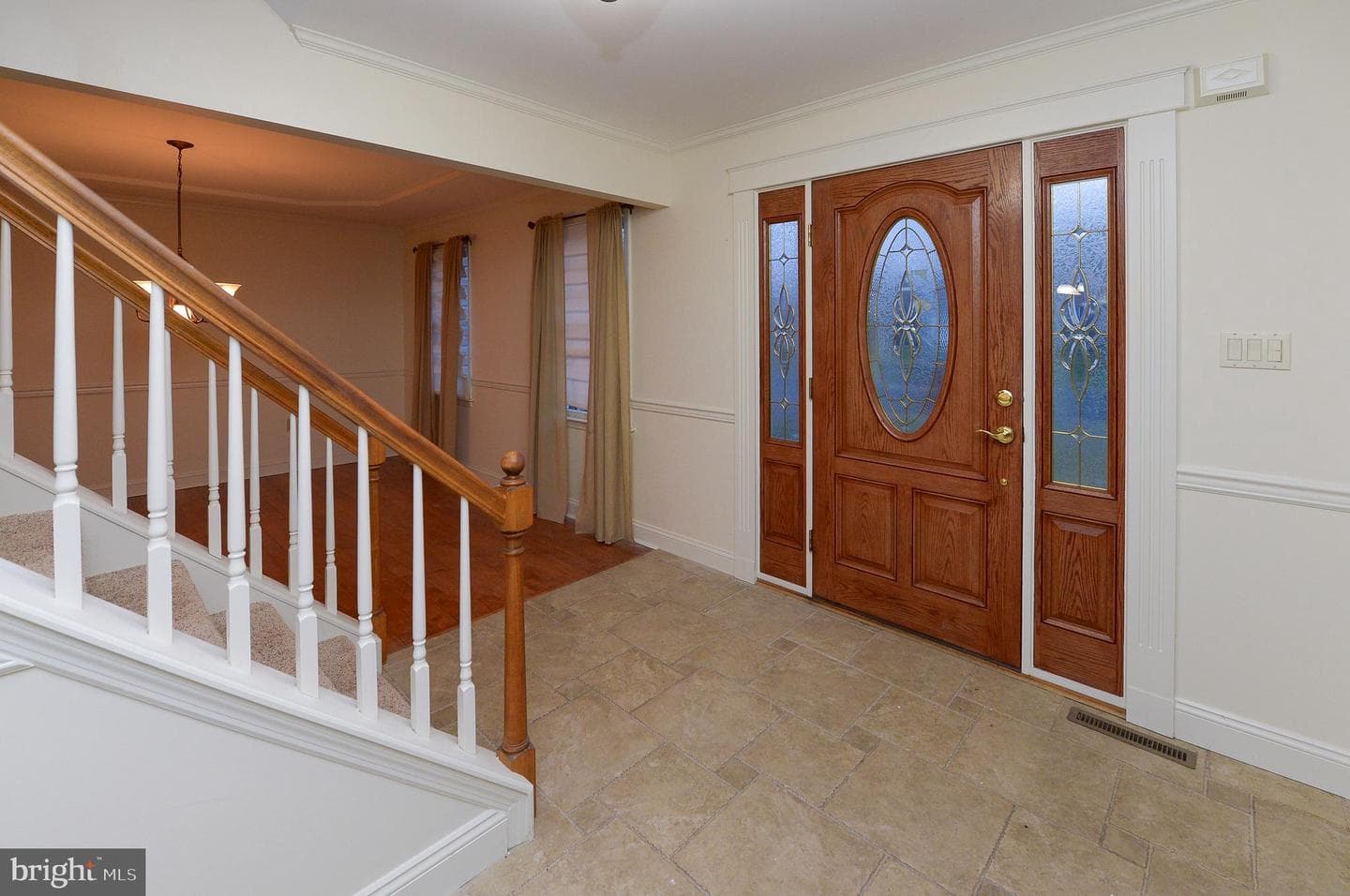 249 Keats Drive photo 6