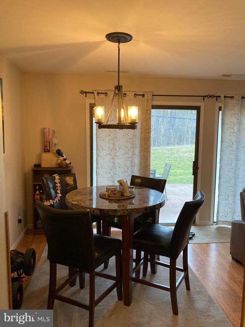 14 Pine Woods Court photo 4
