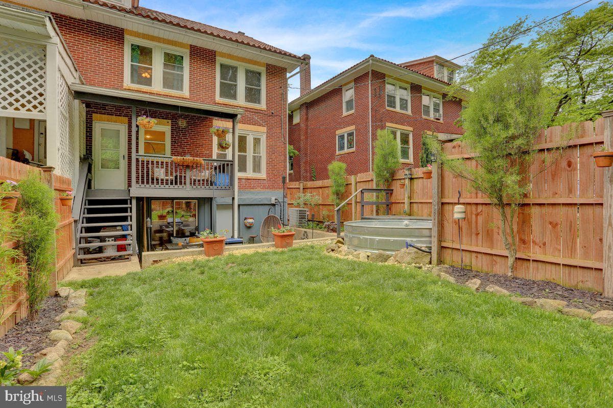 330 Carsonia Avenue photo 36