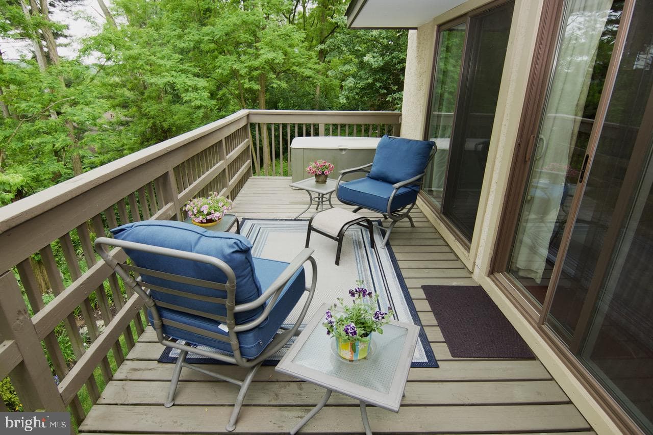 24 Pine Woods Court photo 10