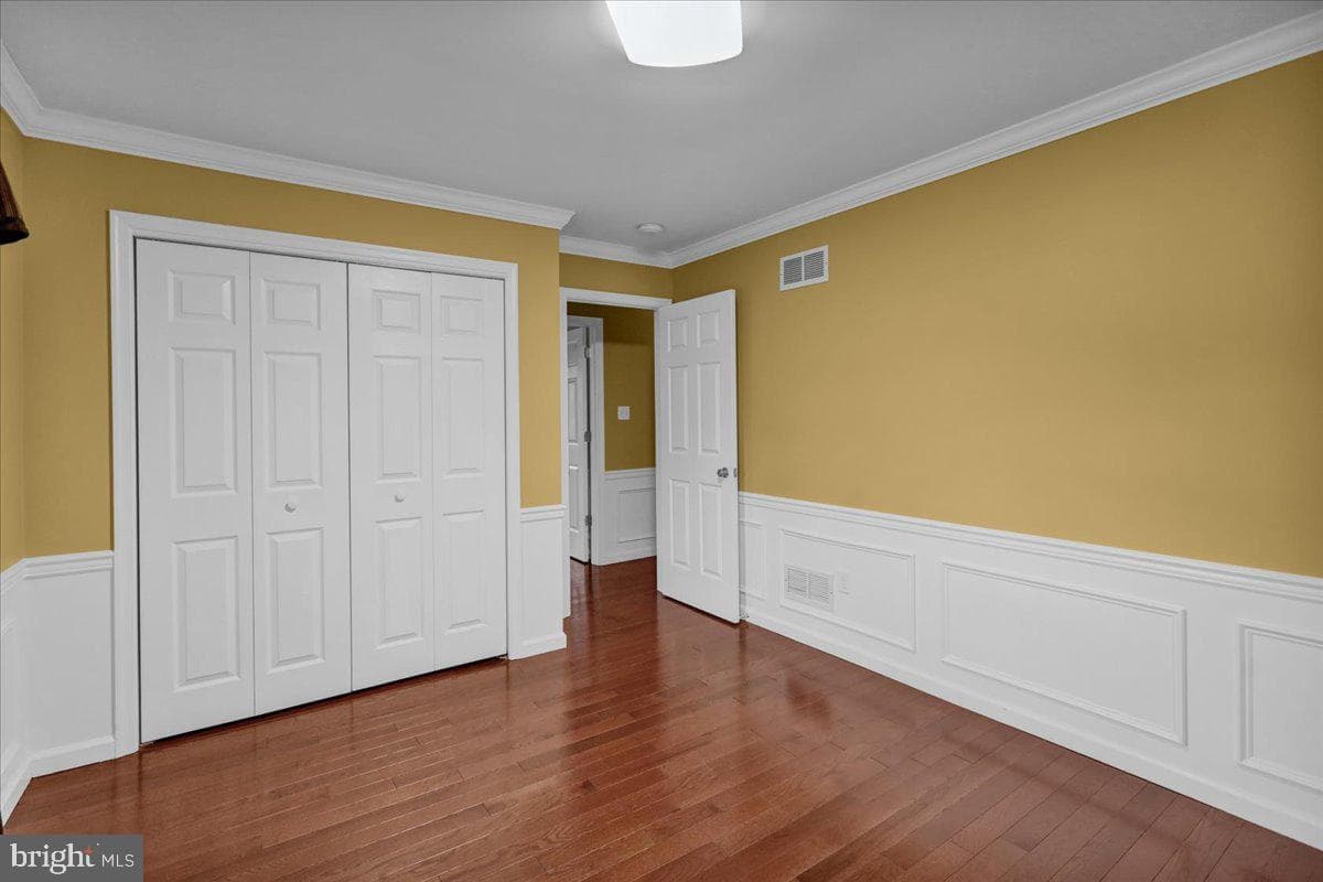 147 Fox Hill Drive photo 32