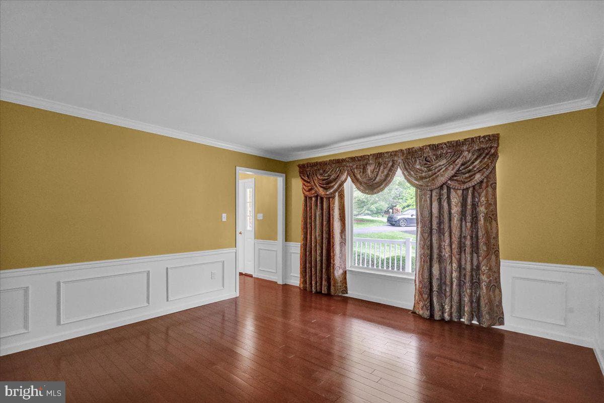 147 Fox Hill Drive photo 4