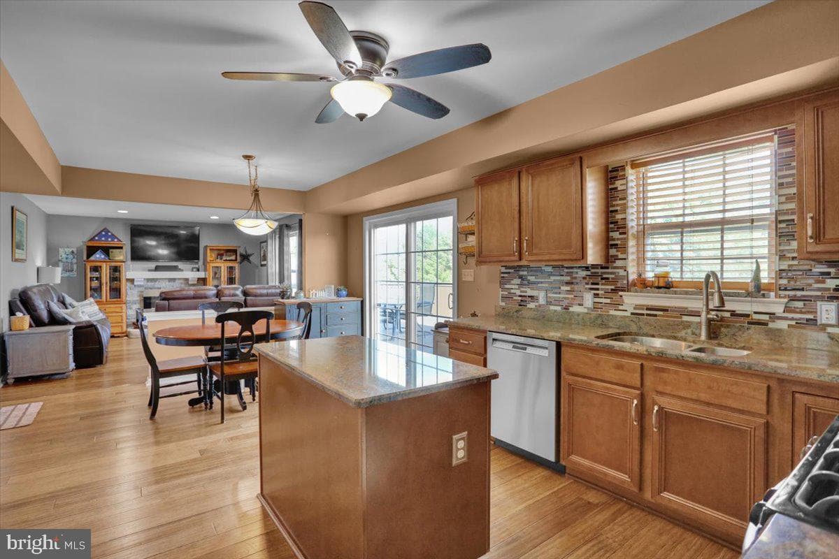59 Sunglo Drive photo 22