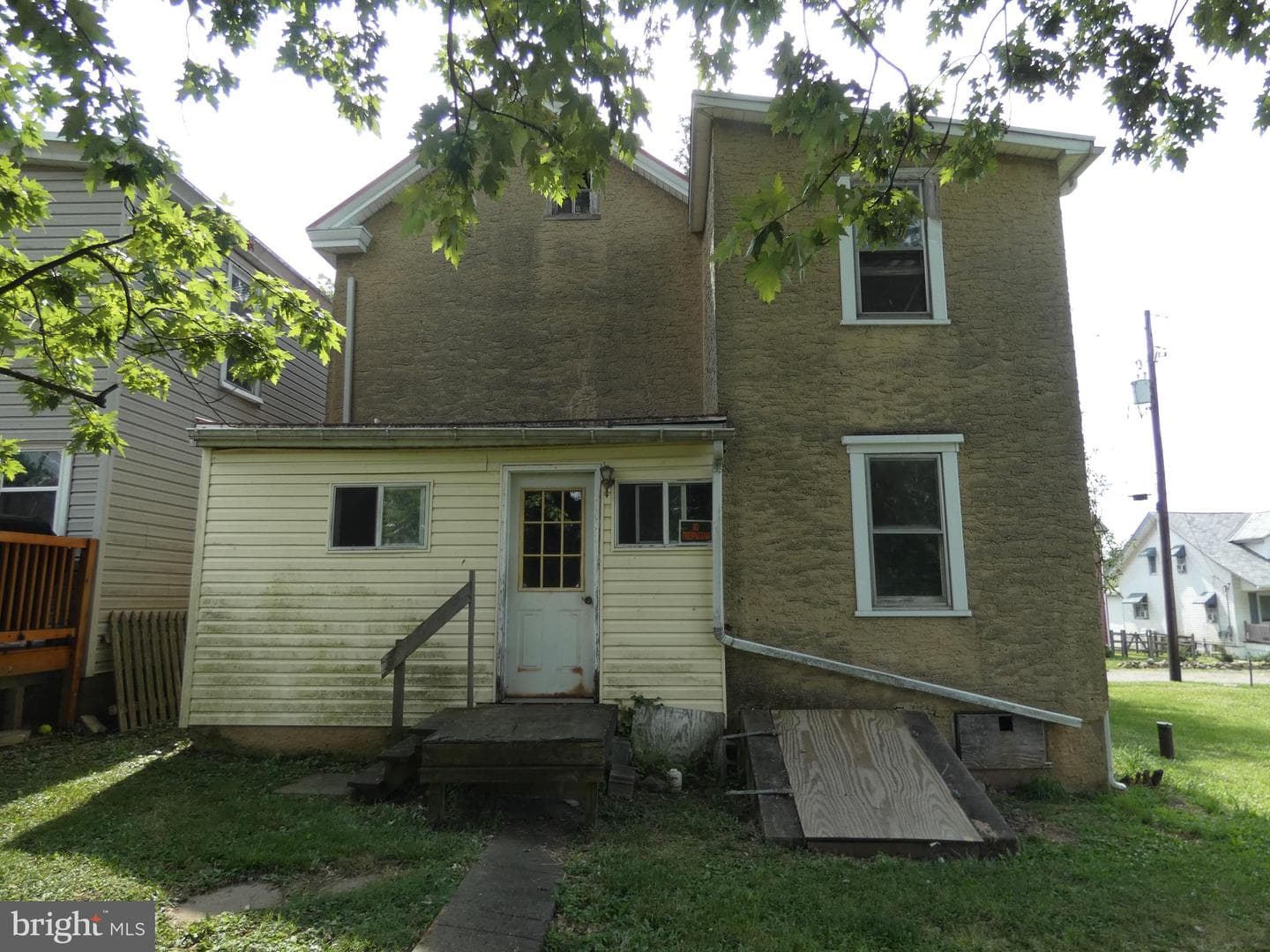 16 Eshbach Lane photo 4