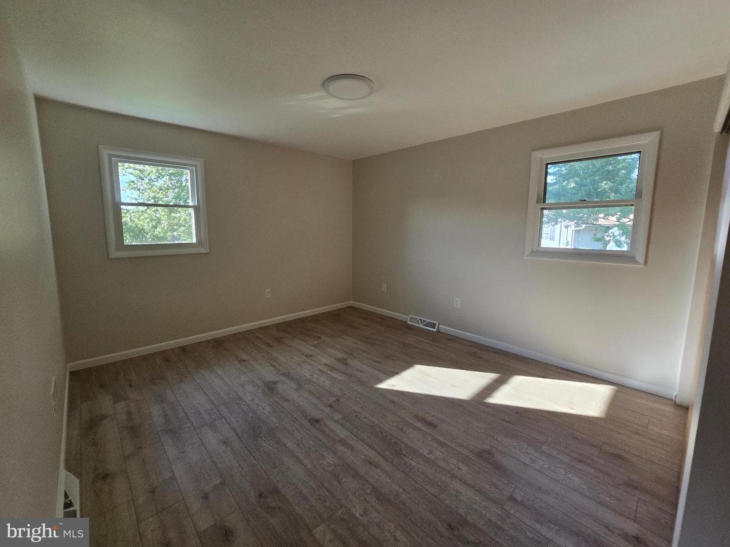 733 Fernwood Drive photo 17