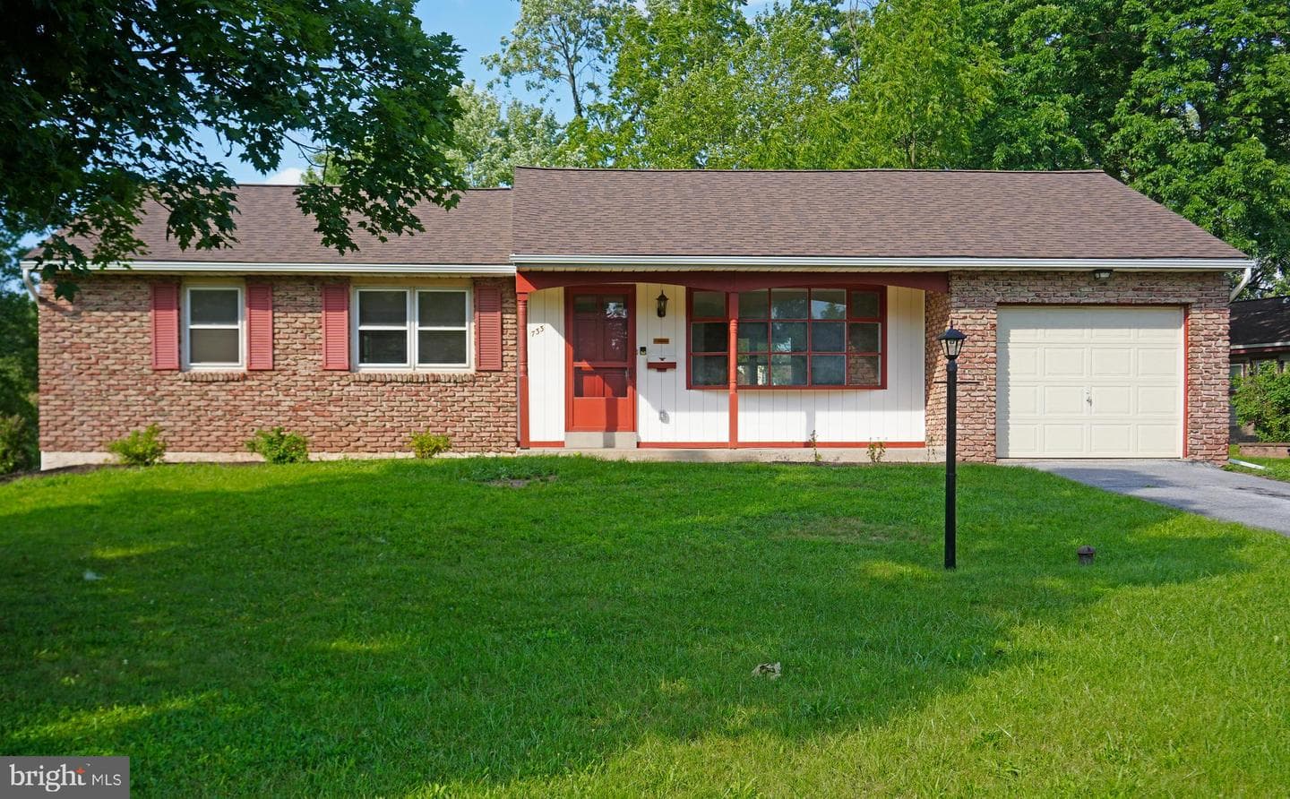 733 Fernwood Drive photo 25