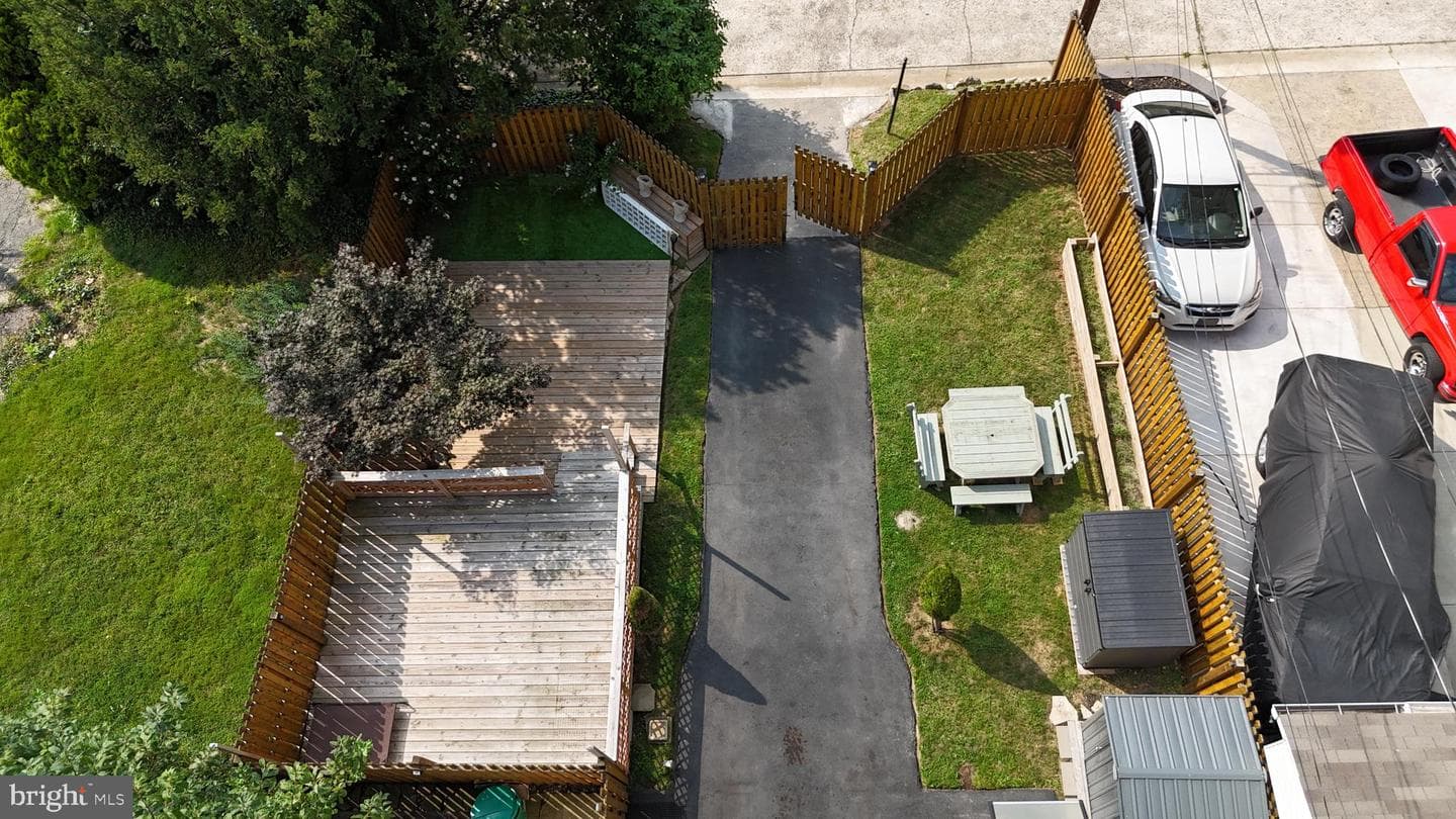 1318 Hampden Boulevard photo 35