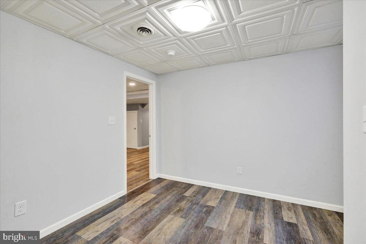 303 Diane Avenue photo 37