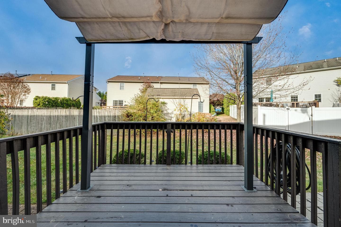 111 Canberra Court photo 38