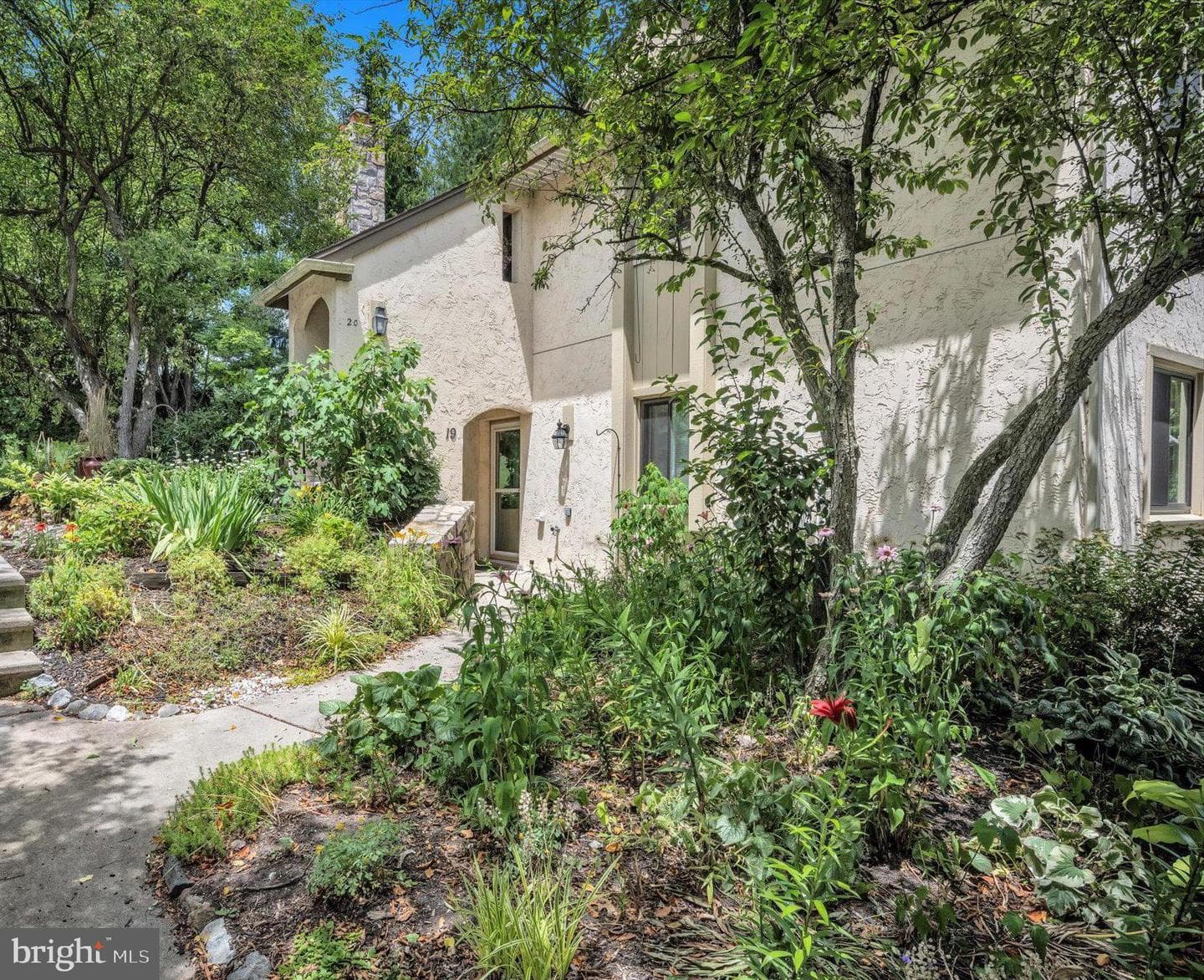 19 Muirfield Drive photo 1