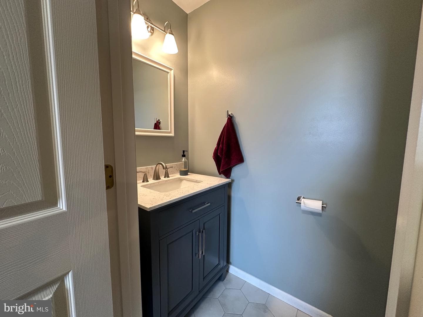2915 Newport Way photo 5