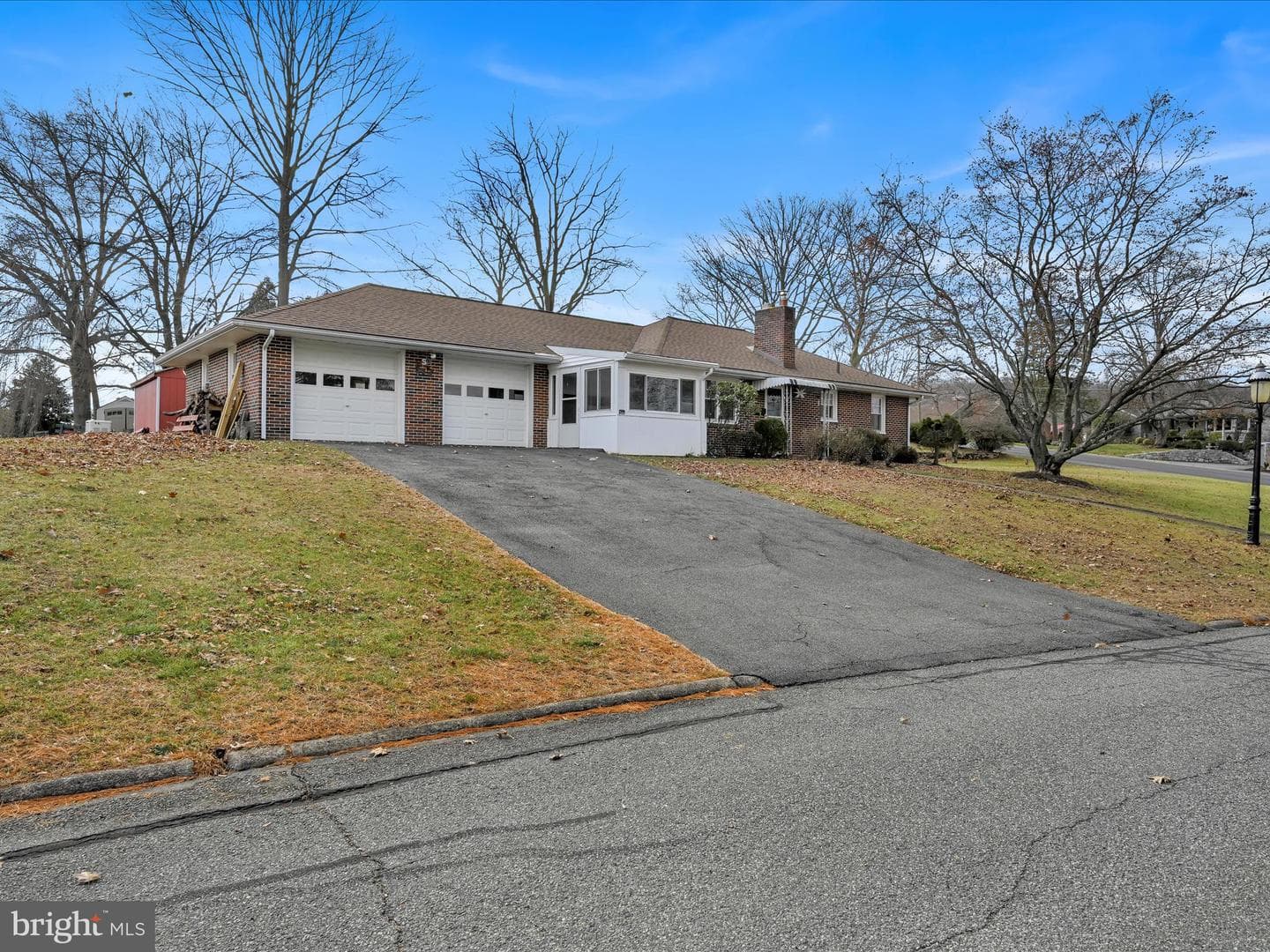 2 Arrowhead Avenue photo 6