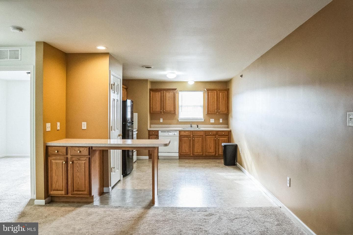 122 Christine Drive photo 11