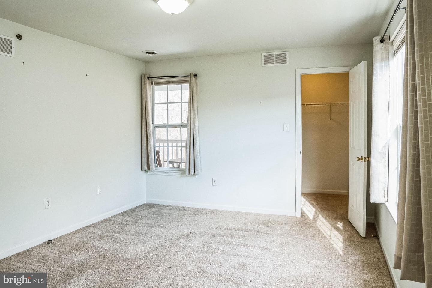 122 Christine Drive photo 14
