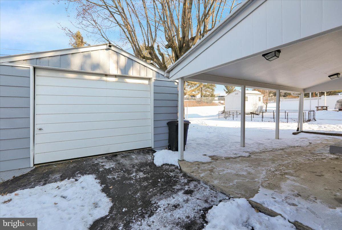 29 Girard Avenue photo 19