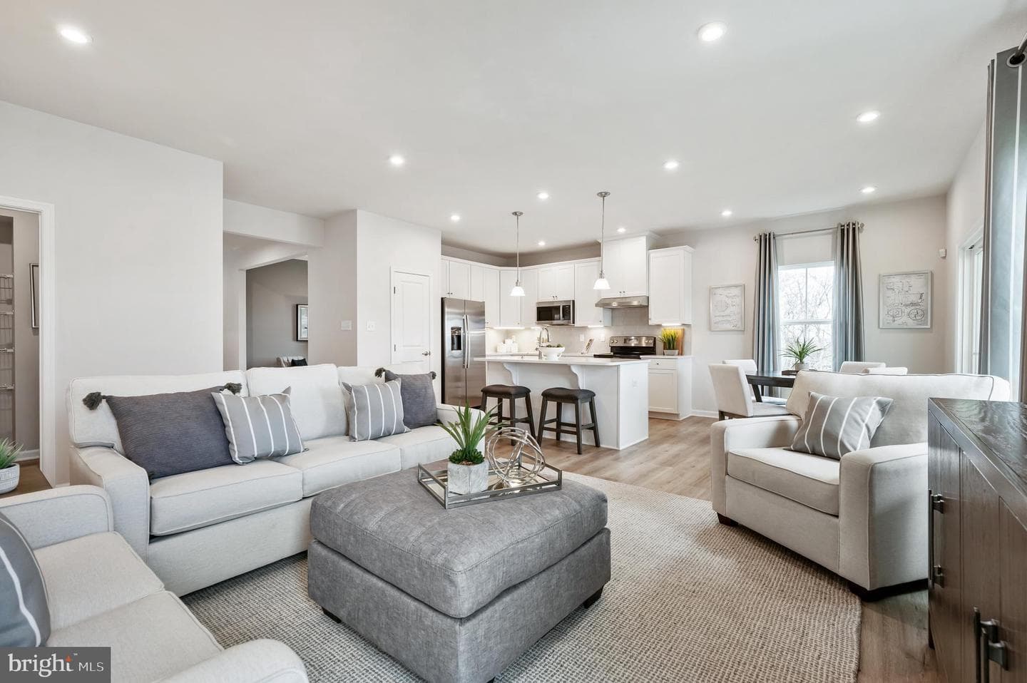 55 Dithridge Dr photo 2