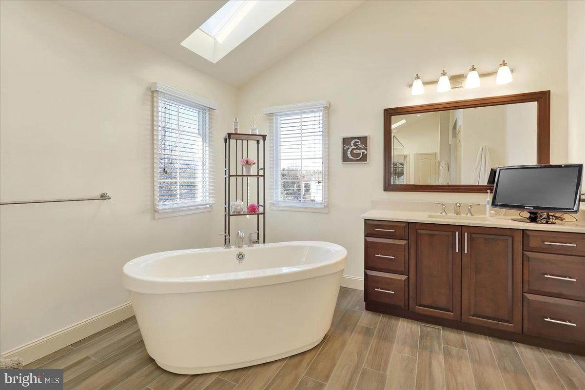 3304 Harwood Lane photo 36