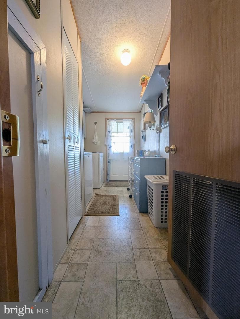 525 Elm Avenue photo 49