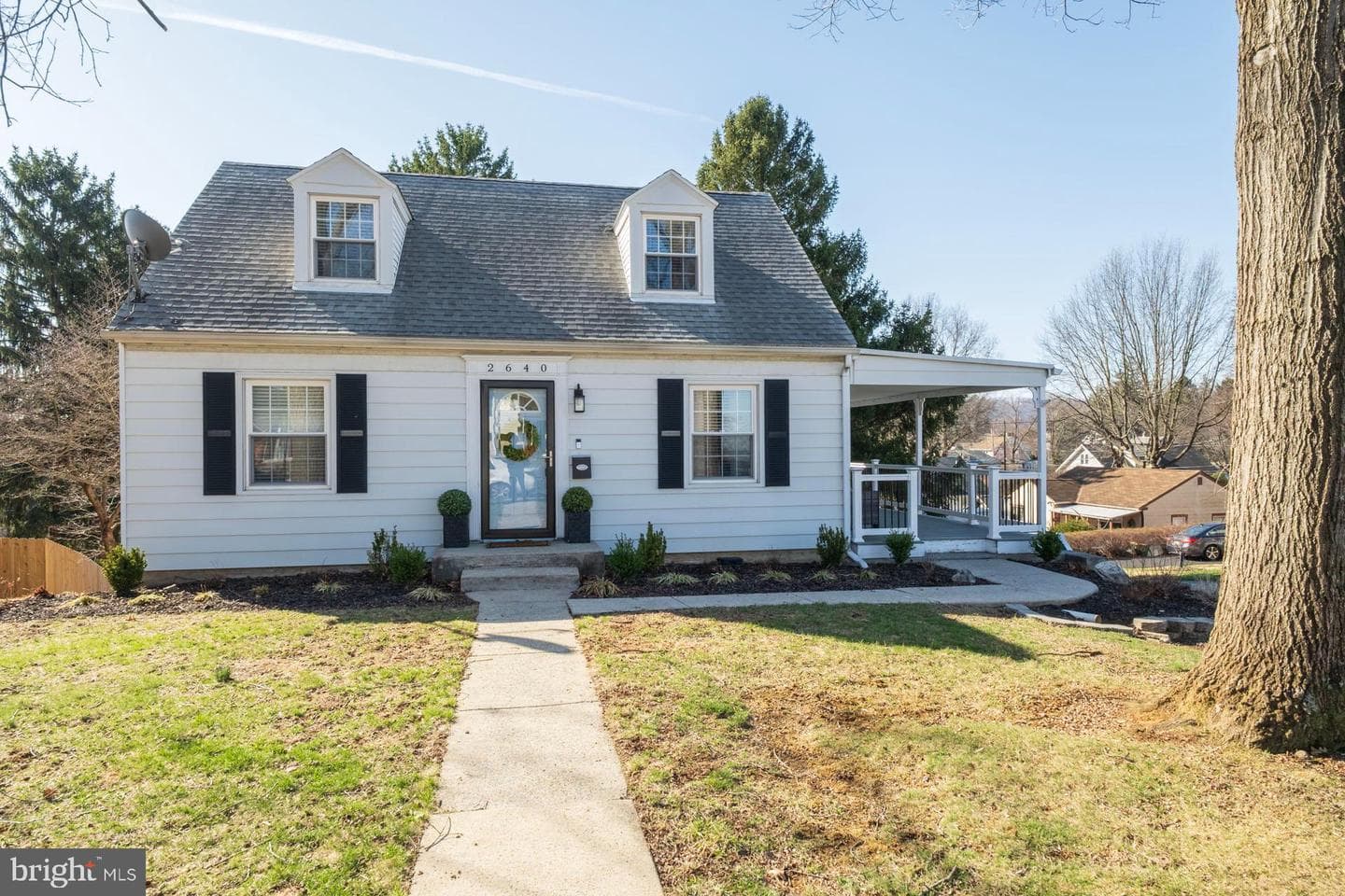 2640 Grandview Boulevard photo 2
