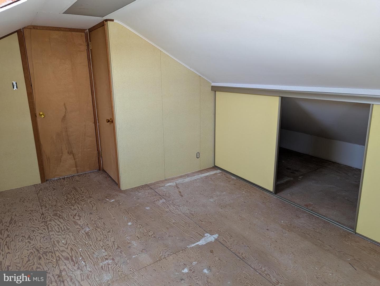 320 Hillside Drive photo 21