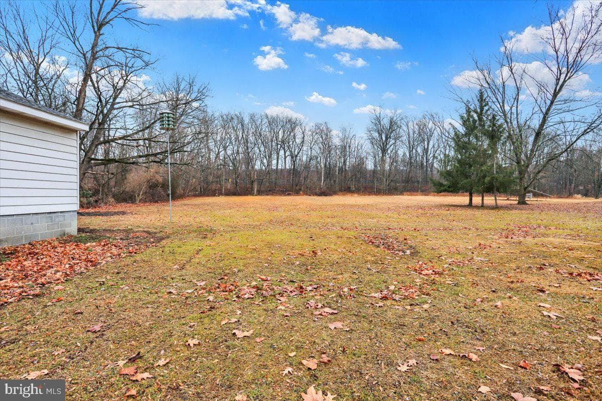 583 Mohrsville Road photo 36