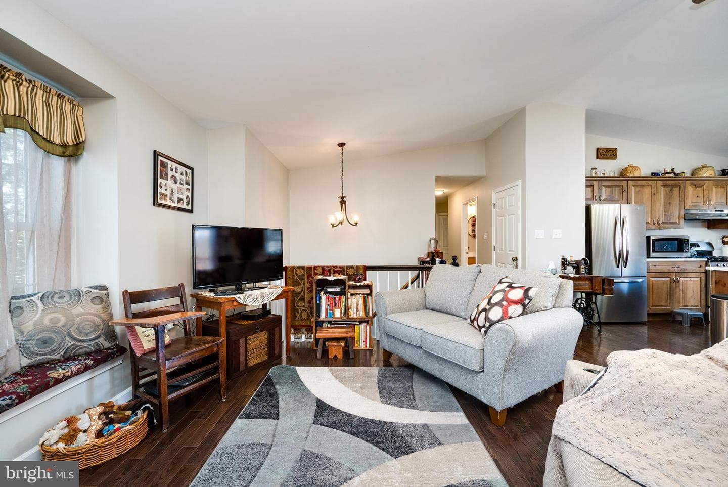 1133 Ashbourne Drive photo 8