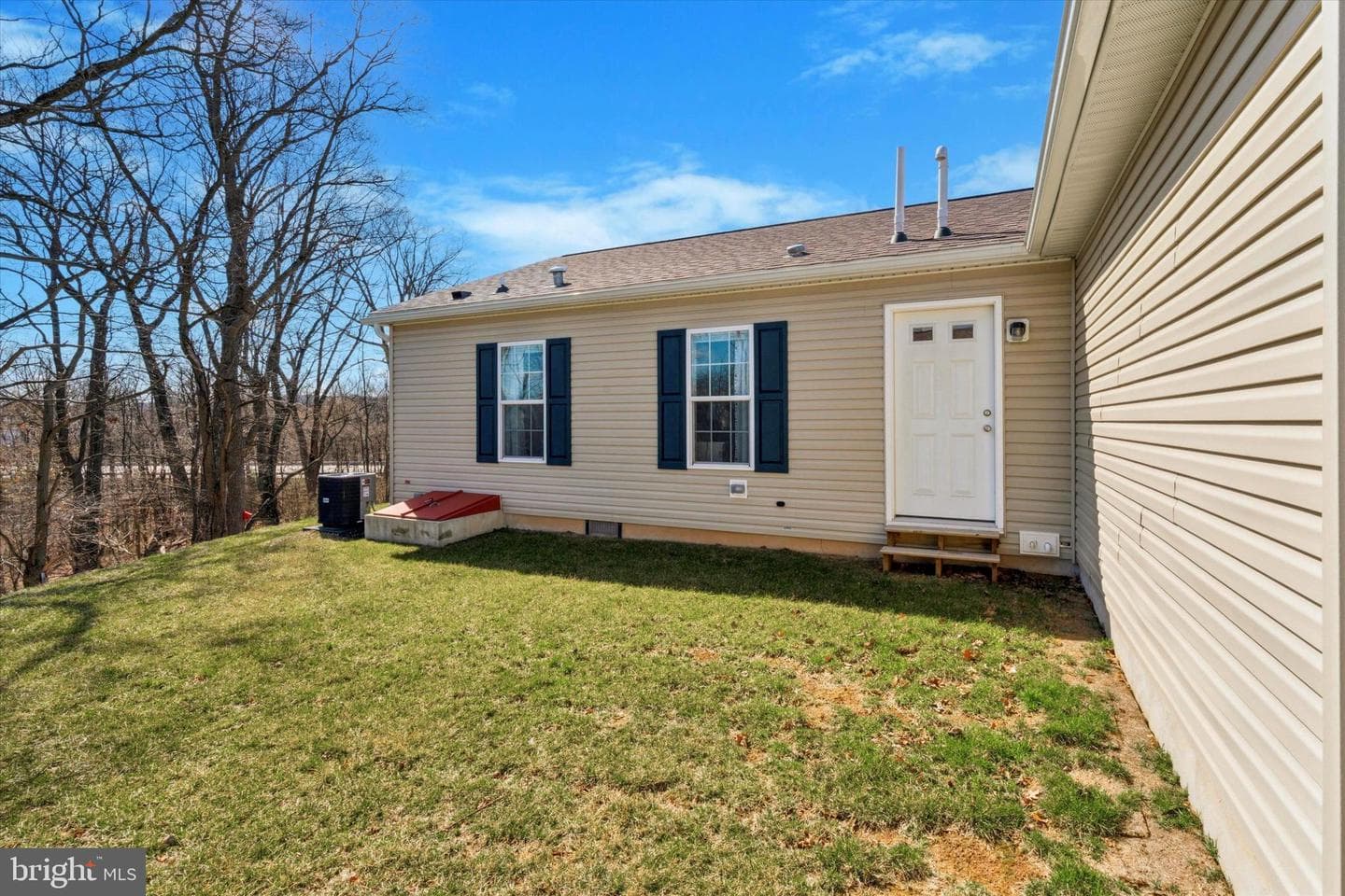 20 Daphne Court photo 15