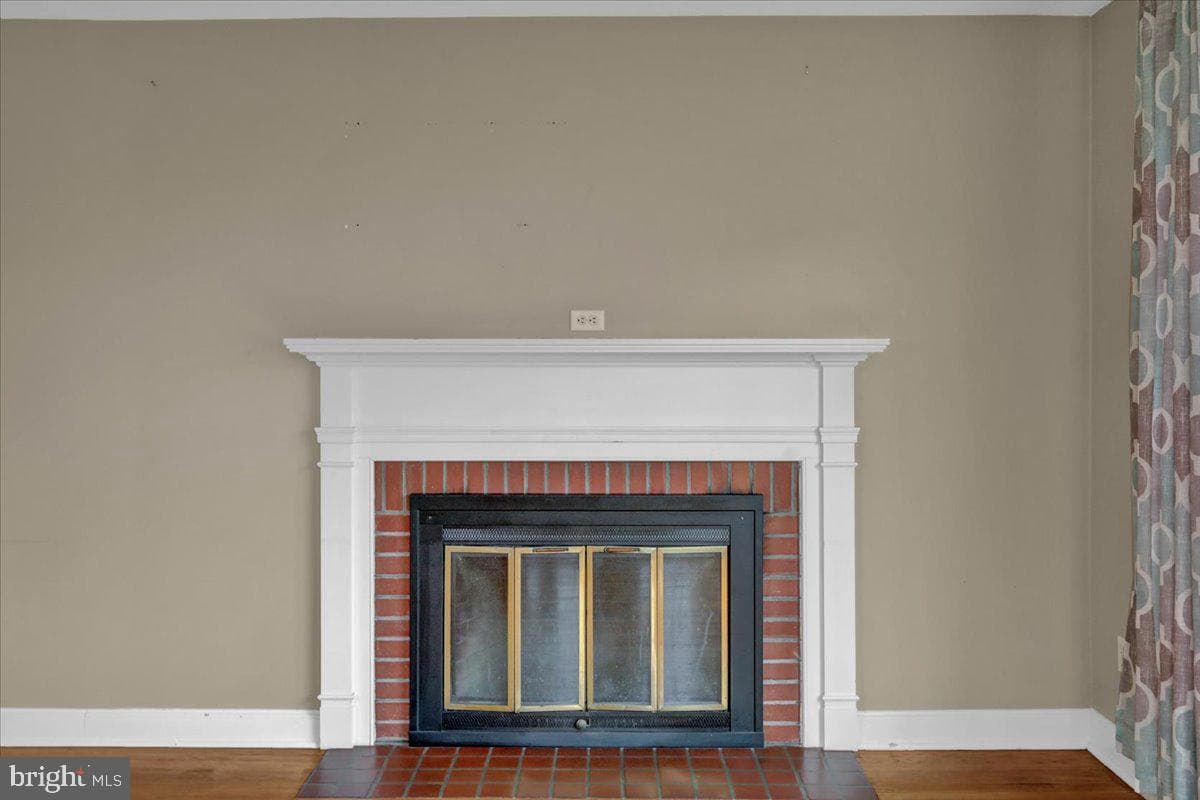 1403 College Avenue photo 10