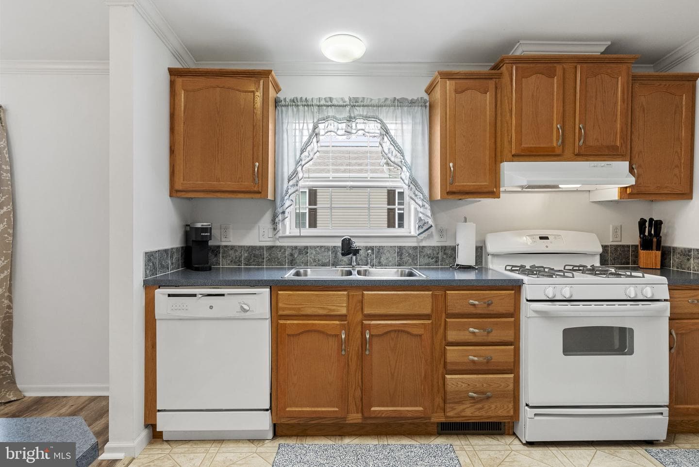 86 Westin Road photo 18