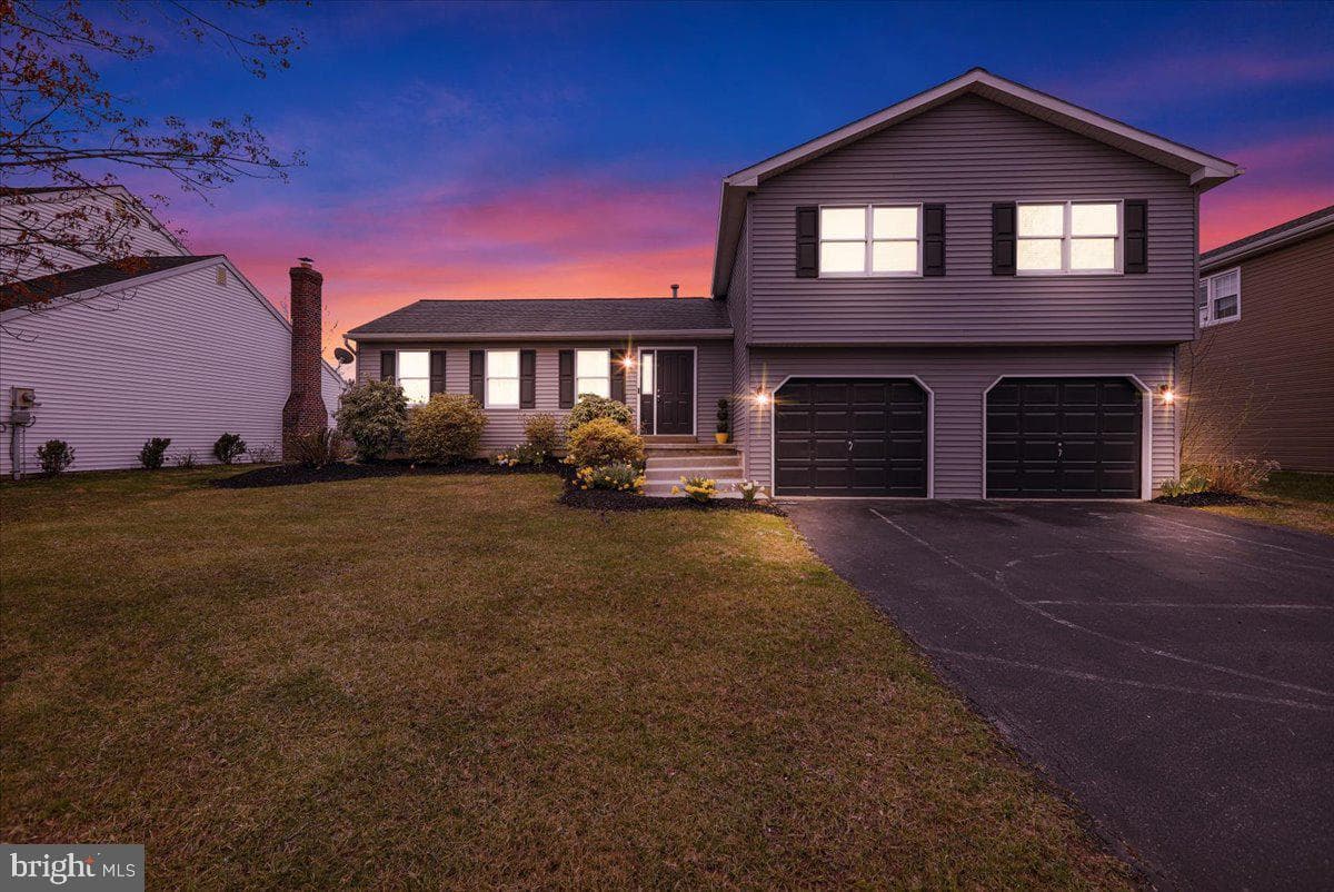4744 Alisan Road photo 1