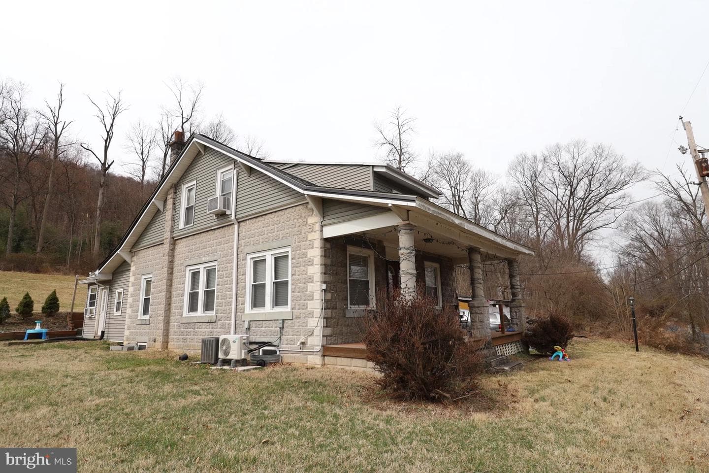 138 Seyfert Drive photo 4
