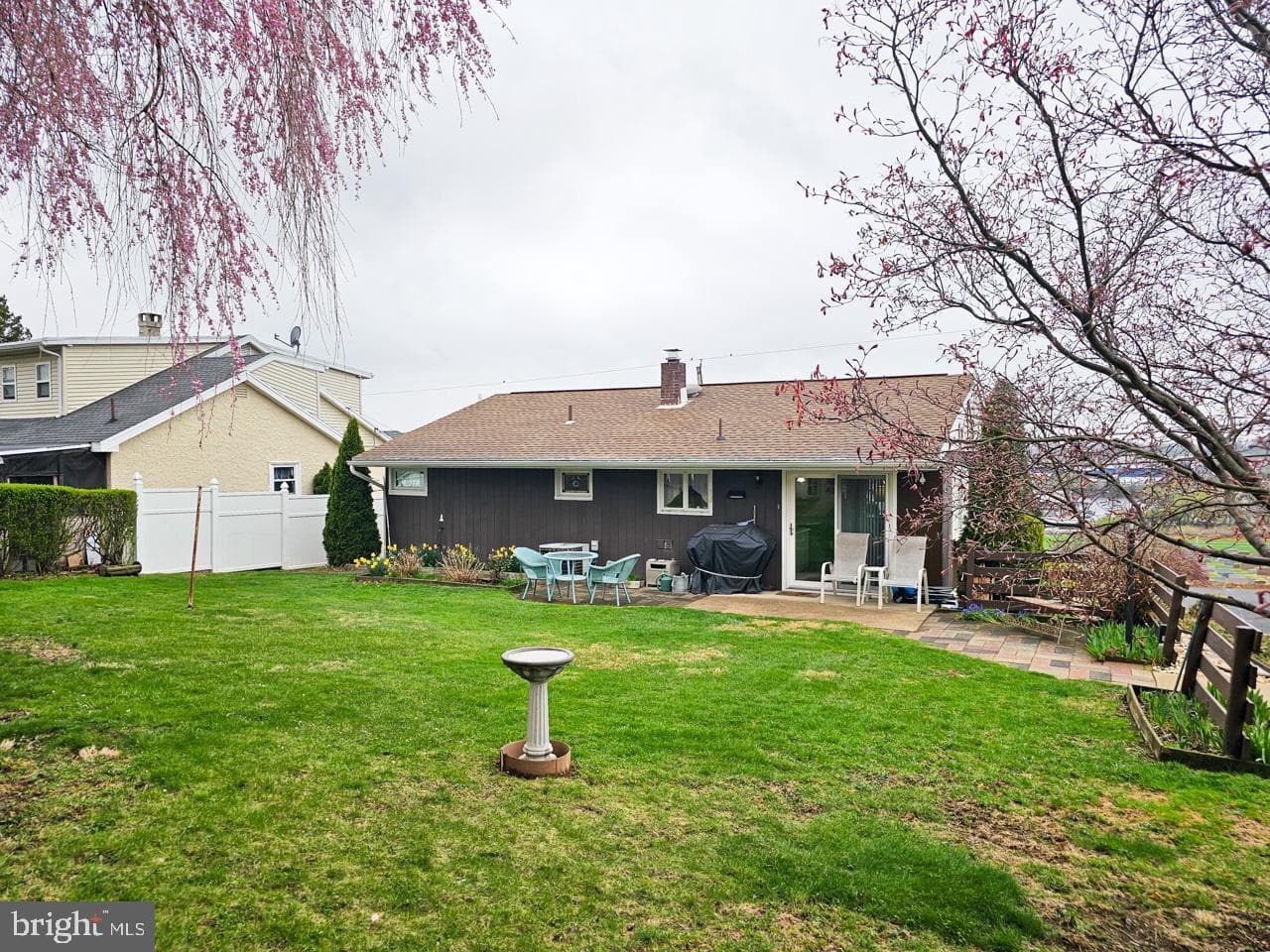 914 Upland Avenue photo 25