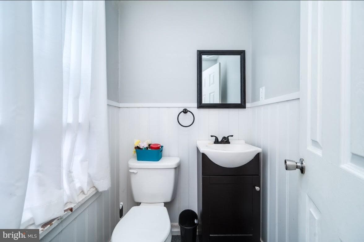 235 Maple Street photo 6