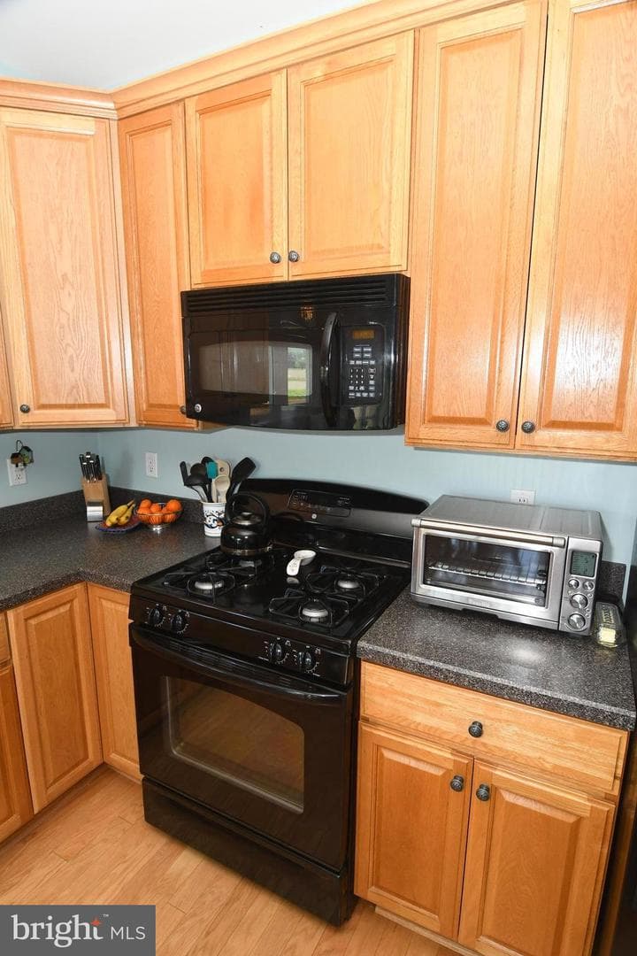 89 New Hope Boulevard photo 15