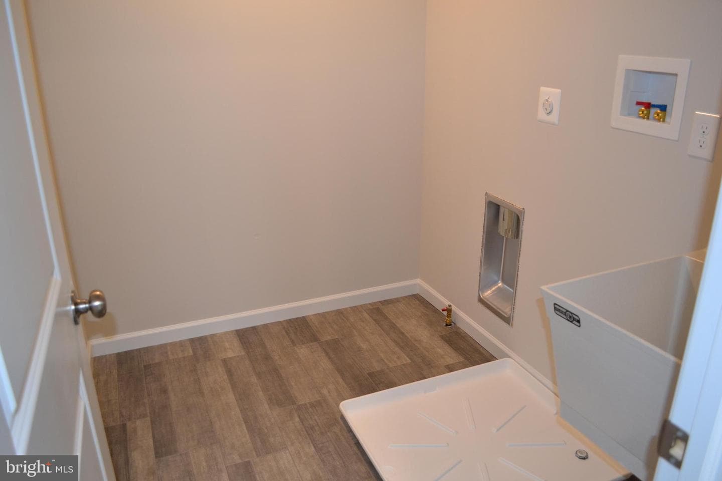 201 Sunglo #(Lot #128) photo 20