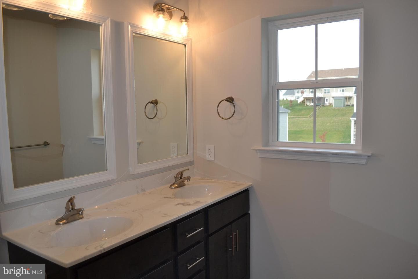 201 Sunglo #(Lot #128) photo 22