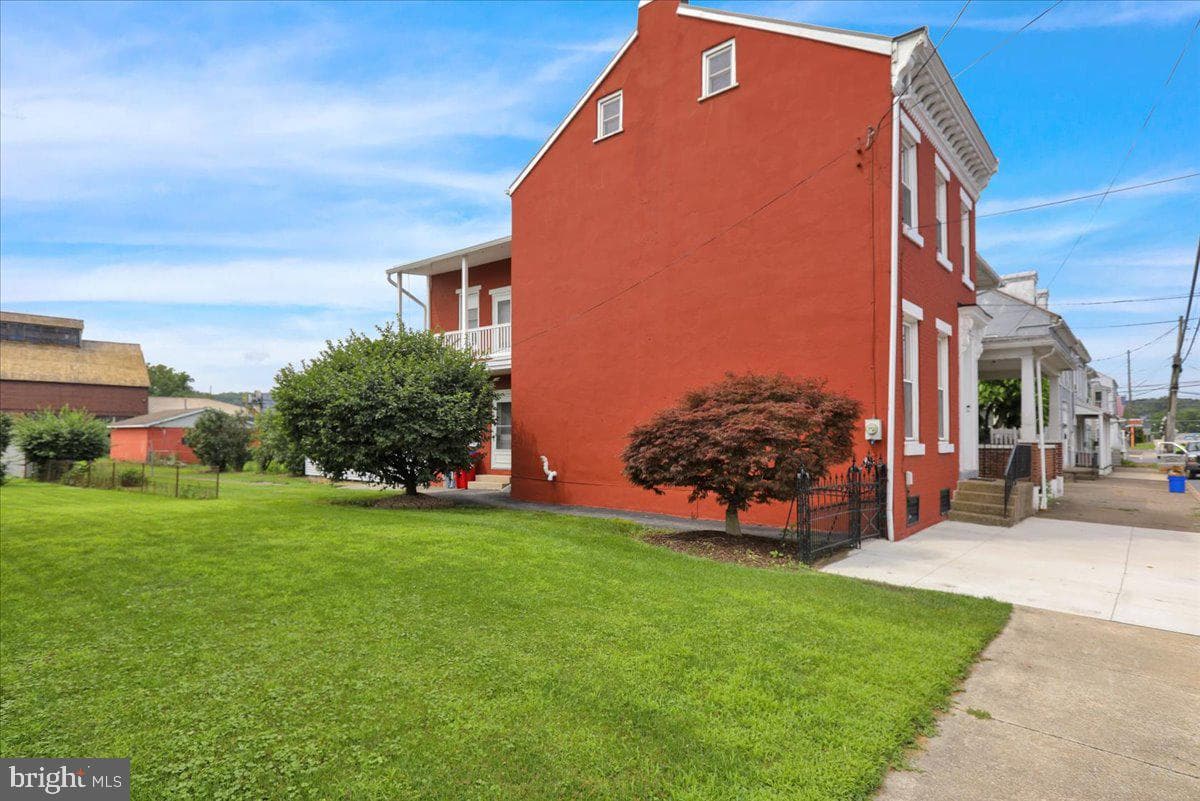 128 State Street photo 6