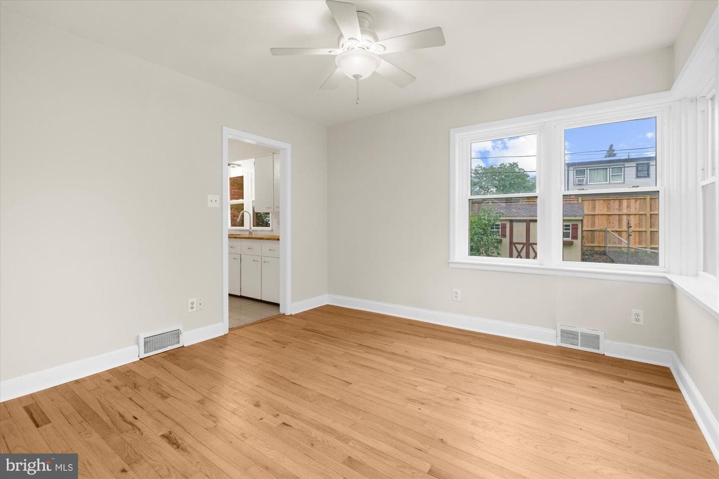 204 Opal Avenue photo 9