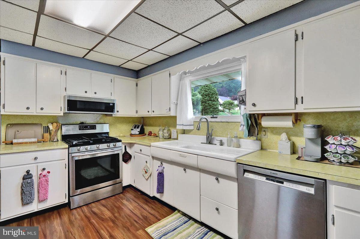 325 Summit Avenue photo 3