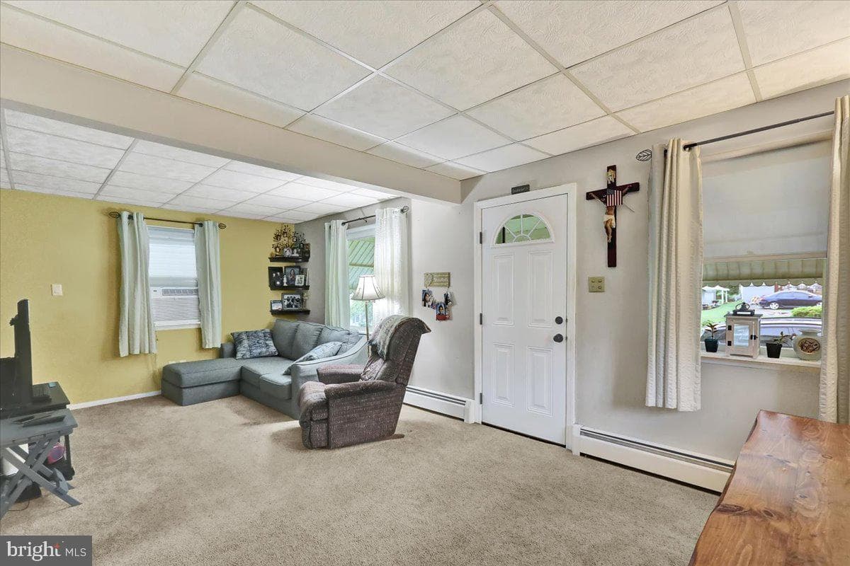 325 Summit Avenue photo 9