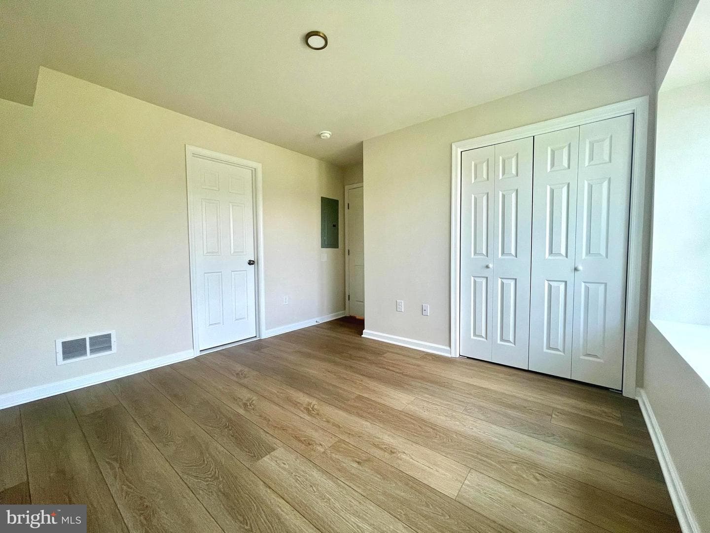 101 Lexington Way photo 16