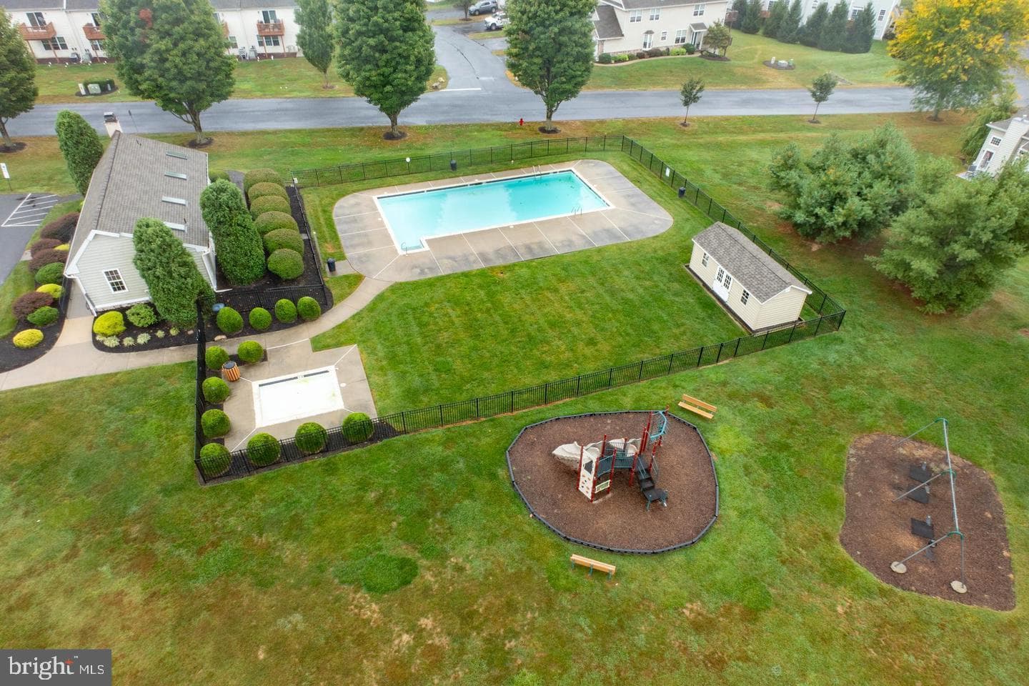 101 Lexington Way photo 23